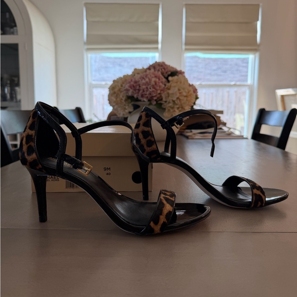 MICHAEL Michael Kors Black with Leopard-Print Strappy Open Toed Heels - Picture 2 of 7
